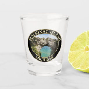 Vaso De Chupito Rock artístico en la isla Mackinac, Michigan