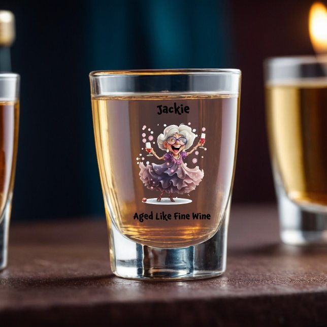 Vaso De Chupito Saludos a la distinguida anciana dama (Subido por el creador)