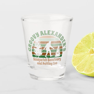 Vaso De Chupito Santuario de Sasquatch divertido y personalizado