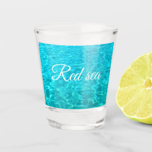 Vaso De Chupito Superficie turquesa del mar Rojo en Egipto