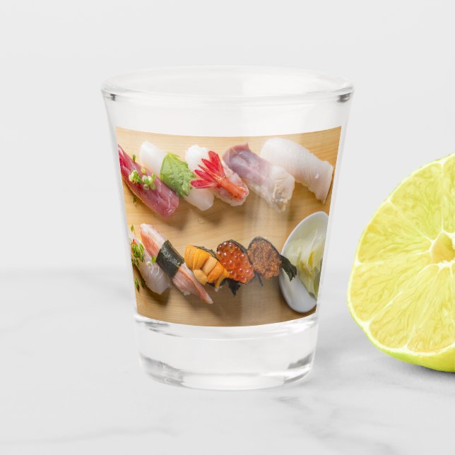 Vaso De Chupito Sushi Harmony Glass – Elegant Nigiri Art by SUSHIM (Anverso)