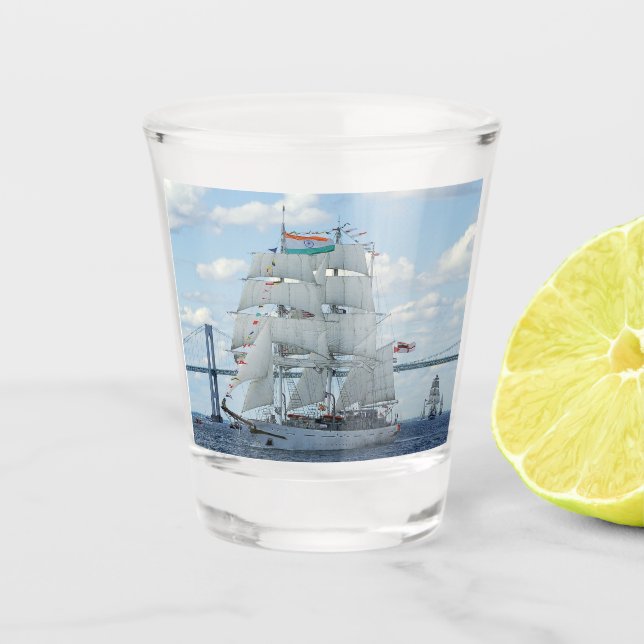 Vaso De Chupito Tarangini, barco de entrenamiento naval de la Mari (Anverso)