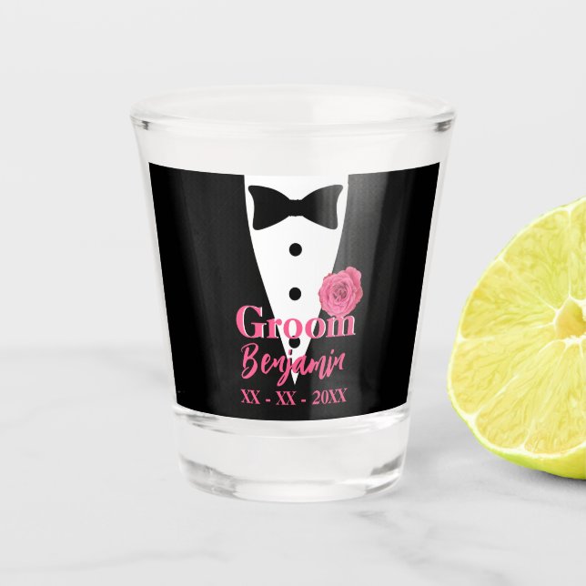 Vaso De Chupito Traje de novio con flor rosa personalizada (Anverso)