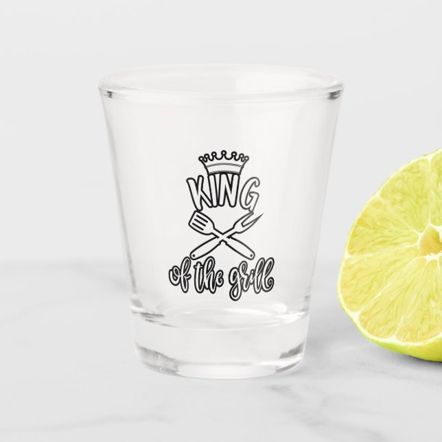 Vaso De Chupito Un Gracioso Rey De Diseño Del Grill. Regalo para p (Anverso)
