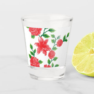 Vaso De Chupito un montón de flores rojas sobre un fondo blanco