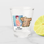 Vaso De Chupito Vintage 1975 50th Birthday Photo<br><div class="desc">Celebra con estos dibujos inspirados en el 50 cumpleaños de 1975. Personaliza con tu propia foto y texto.</div>