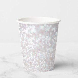 Vaso de papel con destellos blancos