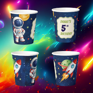 Vaso de papel de cumpleaños con tema de espacio en