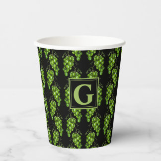Vaso de papel de uvas verdes