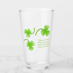 Vaso de pinta con bendición irlandesa para el Día