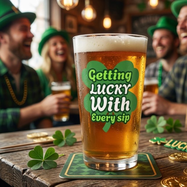 Vaso de pinta Lucky Sip (Subido por el creador)