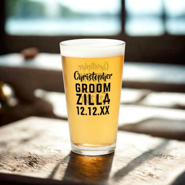 Vaso de vidrio divertido para el novio de la fiest (For your Groom. Just add his name and your wedding date (so he doesn't forget))