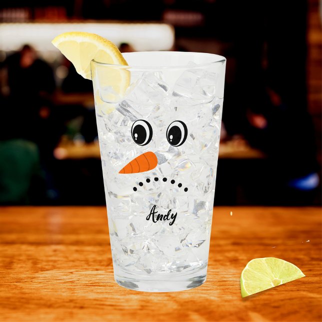 Vaso de vidrio moderno con cara de muñeco de nieve (Subido por el creador)