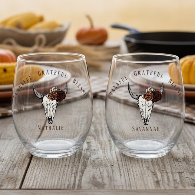 Vaso De Vino Agradecimiento Agradecimiento Bienvenida a los Ami (Chic Western Cow Skull and Roses Hand Drawn Illustration in Black Ink for Thanksgiving Dinner Party)