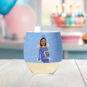 Vaso De Vino Ángel sosteniendo gato blanco en azul cielo nublad