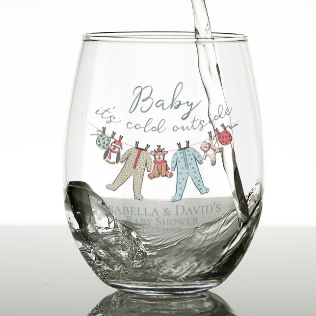 Vaso De Vino Bebé, frío fuera del Baby Shower invernal (Cute Gender Neutral Winter Baby Christmas Baby it's cold outside Baby Shower Wine Glass. Typography)