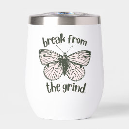 Vaso de vino con mariposa