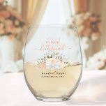 Vaso De Vino Coral Peach Bouquet Bridesmaid Maid of Honor Gift<br><div class="desc">Este conjunto es la elección perfecta para agradecer a las damas de honor y a la dama de honor de su boda. El bonito diseño de la moda boho incluye un ramo de rosas acuáticos pintados a mano y flores en tonos coral, melocotón y naranja pálido, así como brotes de...</div>