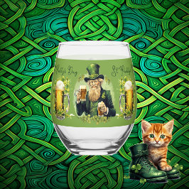 Vaso De Vino El día de St. Paddy de Gossip Shamrock Irish Beer