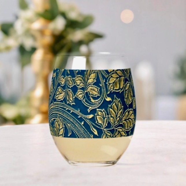 Vaso De Vino Elegancia de Flor de Oro  (Subido por el creador)