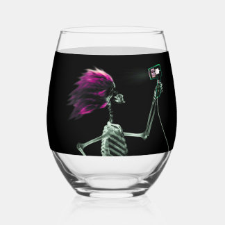 Vaso De Vino Esqueleto de rayos X secándose el pelo con secador