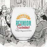 Vaso De Vino Funny Family Reunion Superviviente agrega nombre d<br><div class="desc">Funny Family Reunion Survivor agrega fecha nombre Vino sin Stemless Glass</div>