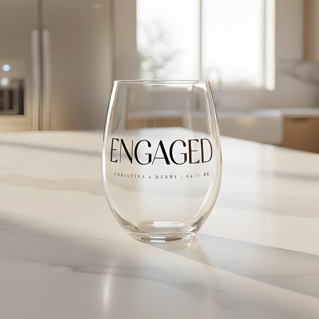 Vaso De Vino Modern Bold Typography Engagement Custom Names (Subido por el creador)