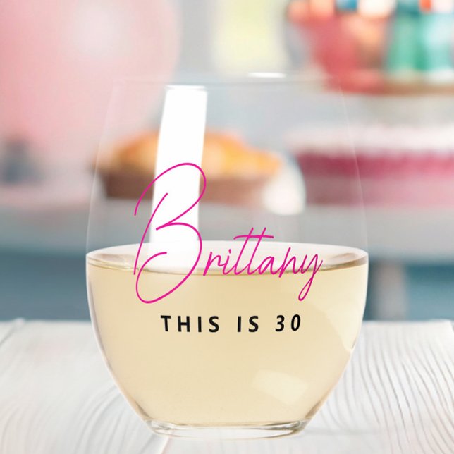 Vaso De Vino Moderno y sencillo personalizado: 30 (This is 30 Personalized Wine Glass with Name, 30th Birthday Gift, 30 Years Old, Gift for Her, Friend)