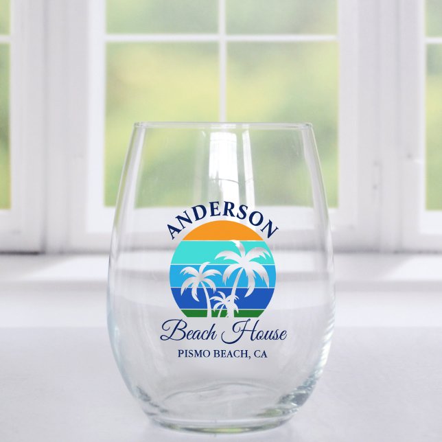 Vaso De Vino Nombre de la Familia Beach House Sun Palm Trees (Customize to change text color, size or text style.)