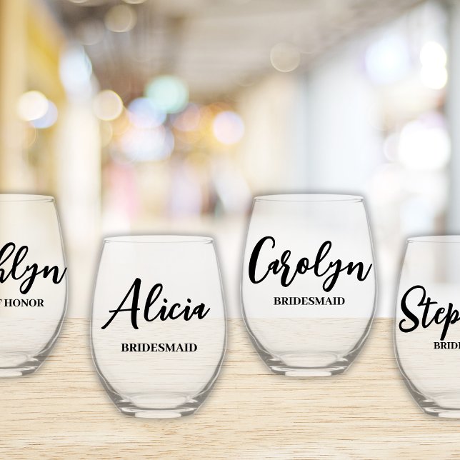 Vaso De Vino Propuesta de la dama de honor Guión moderno Simple (bridesmaid proposal gift customized wine glasses bridal party favor modern script)