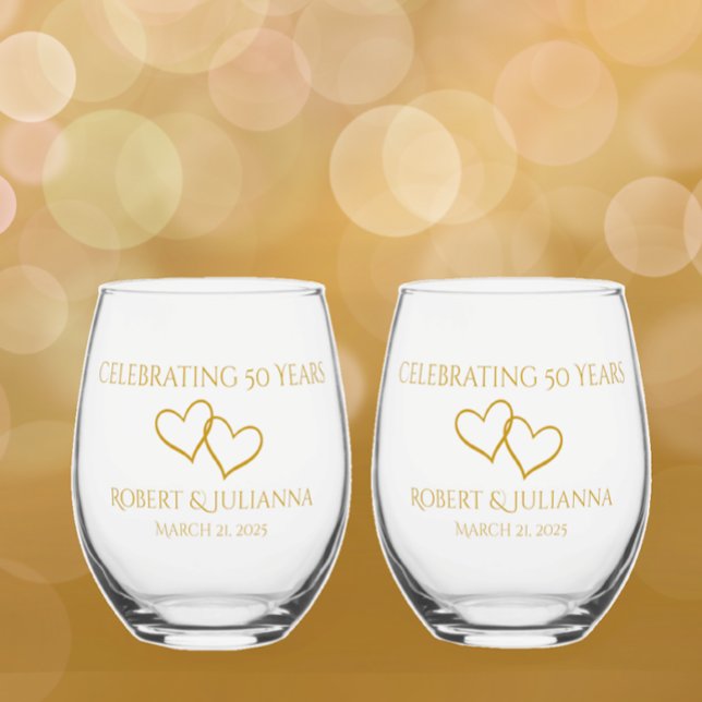 Vaso De Vino Regalo de 50 años elegante y moderno personalizado (Add couple's names to these 50th wedding anniversary unique elegant golden tan keepsake glasses.)