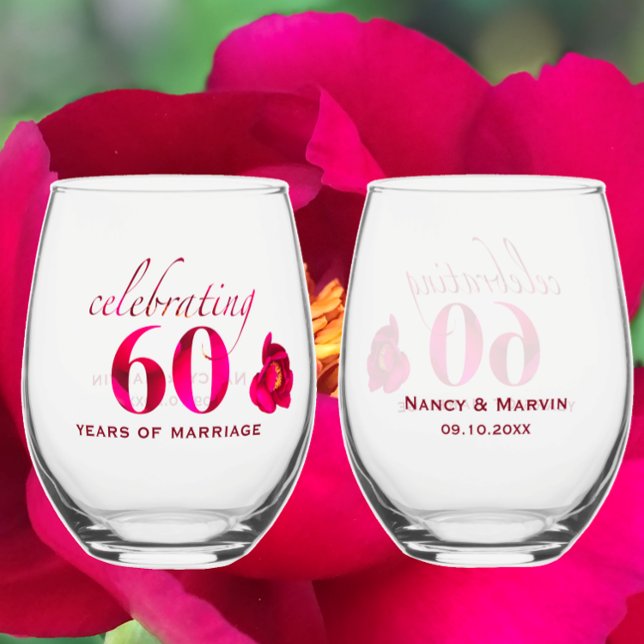 Vaso De Vino Regalo de aniversario floral 60 Boda personalizado (Personalized this beautiful floral wine glass template for a unique 60th anniversary gift keepsake.)