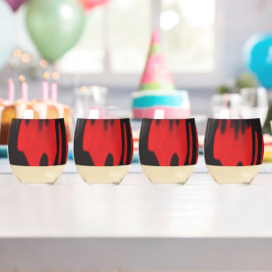 Vaso De Vino Un diseño gráfico rojo con un ajuste geométrico au
