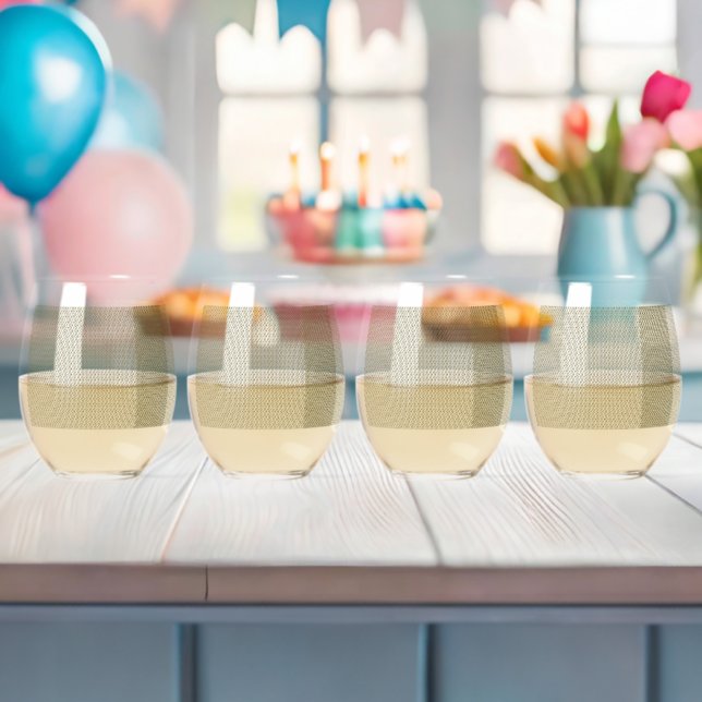 Vaso De Vino Una alfombra rectangular con un patrón geométrico  (Insitu (Baby Shower))