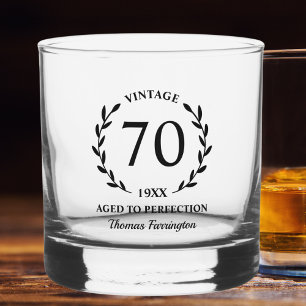 Vaso De Whiskey Año de nombre personalizado de 70 años a la perfec
