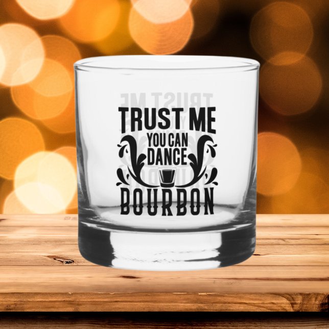 Vaso De Whiskey arte de palabras de baile divertido (Subido por el creador)