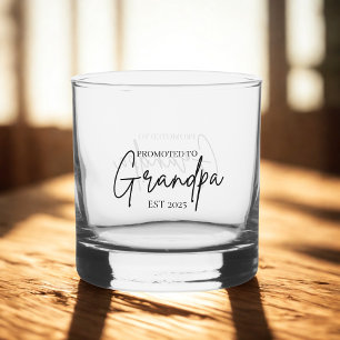 Vaso De Whiskey Ascendido al abuelo EST 2025 Nuevo abuelo