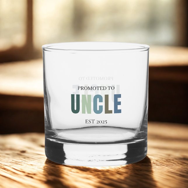 Vaso De Whiskey Ascendido al abuelo EST 2025 | Personalizado (Subido por el creador)