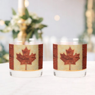 Vaso De Whiskey Bandera Canadiense En El Interior De La Baraja De 