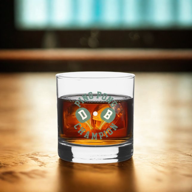 Vaso De Whiskey Campeón de Ping Pong Personalizado Vidrio Whiskey (For the Ping Pong Champion in your life. Just add their initials and name on the back)