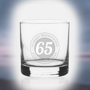 Vaso De Whiskey Celebración de cumpleaños con nombre, edad y fecha