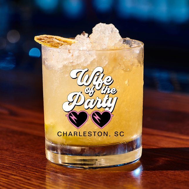 Vaso De Whiskey Cute Bachelorette Party Bride (Subido por el creador)