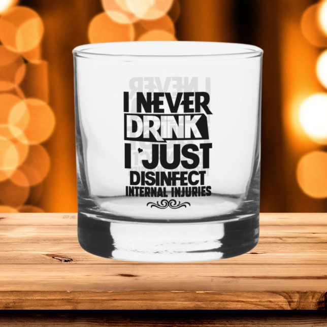 Vaso De Whiskey Gracioso arte de palabras para beber (Subido por el creador)