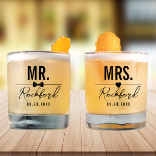 Vaso De Whiskey Juego de bodas personalizadas de script mínimo de 