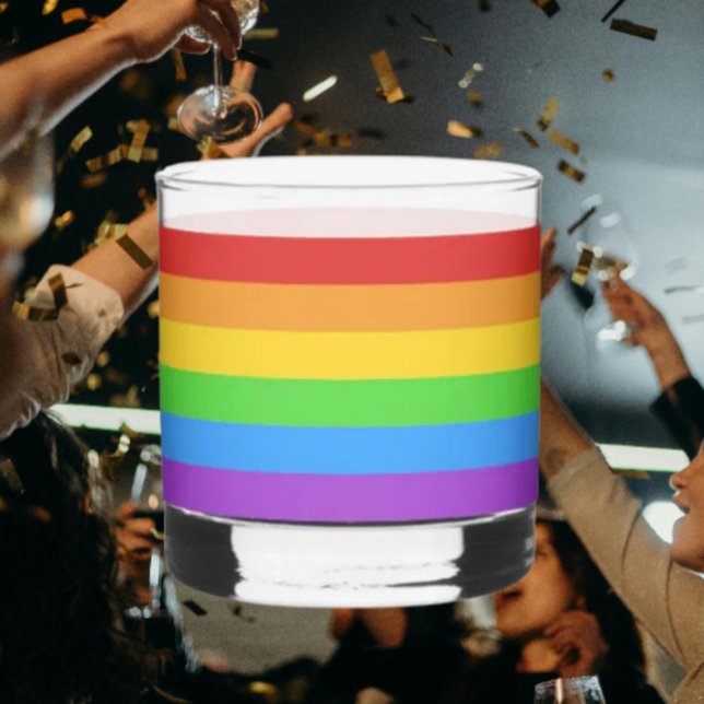 Vaso De Whiskey Orgullo en las rocas: Bandera arco iris (Subido por el creador)