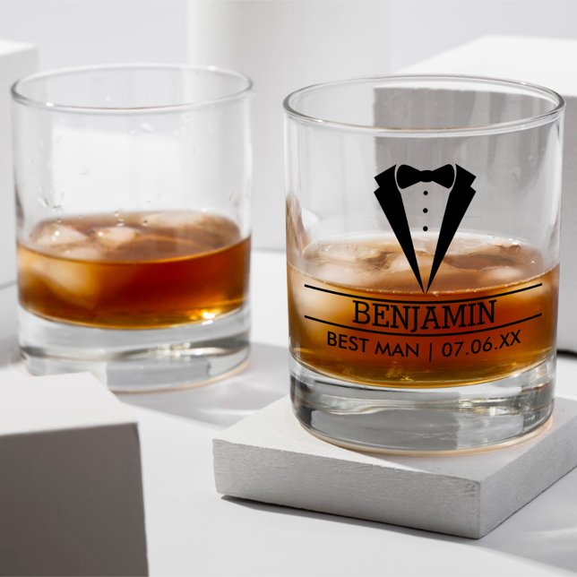 Vaso De Whiskey Padrino moderno personalizado con nombre y esmoqui (Subido por el creador)