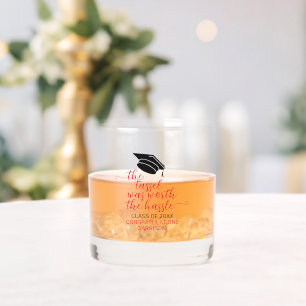 Vaso De Whiskey Rojo Elegante El Tassel Valía La Pena