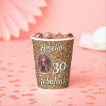Vasos De Papel 30 y Fabulous Gold Purpurina 30th Birthday Photo<br><div class="desc">30 y Fabulous Gold Purpurina 30th Birthday Photo Paper Cup. Purpurina de oro falso con una foto en un marco redondo. 30 años de fiesta para ella. Personaliza con nombre y foto.</div>