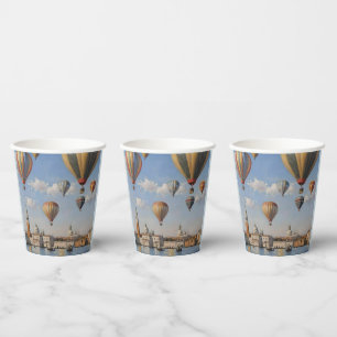 Vasos De Papel Balanceo del aire sobre la pintura al petróleo de