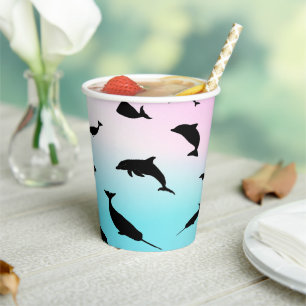 Vasos De Papel ballena de tiburón de pez sombra en el océano degr